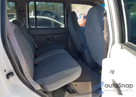 2000 Ford Explorer Xls from USA, damaged, VIN 1FMZU62X6YZB80838